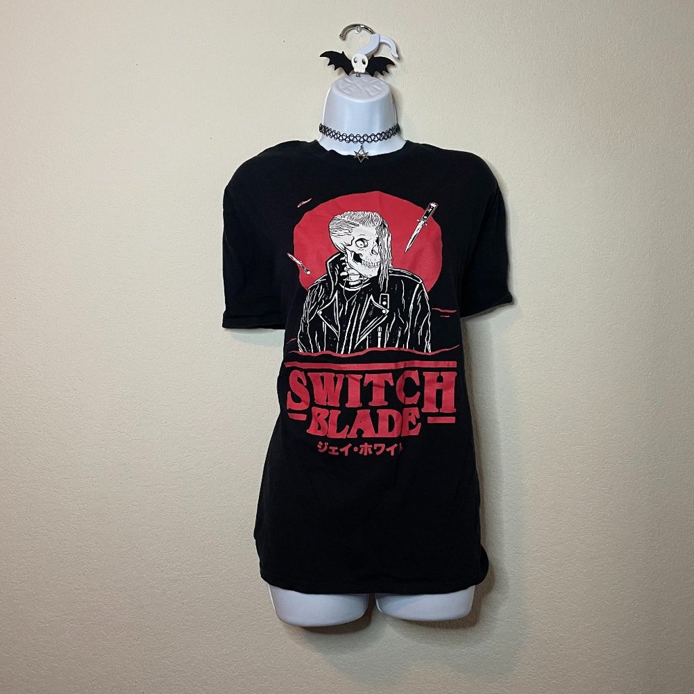 hot topic black japanese jay white pro wrestling graphic switchblade tee